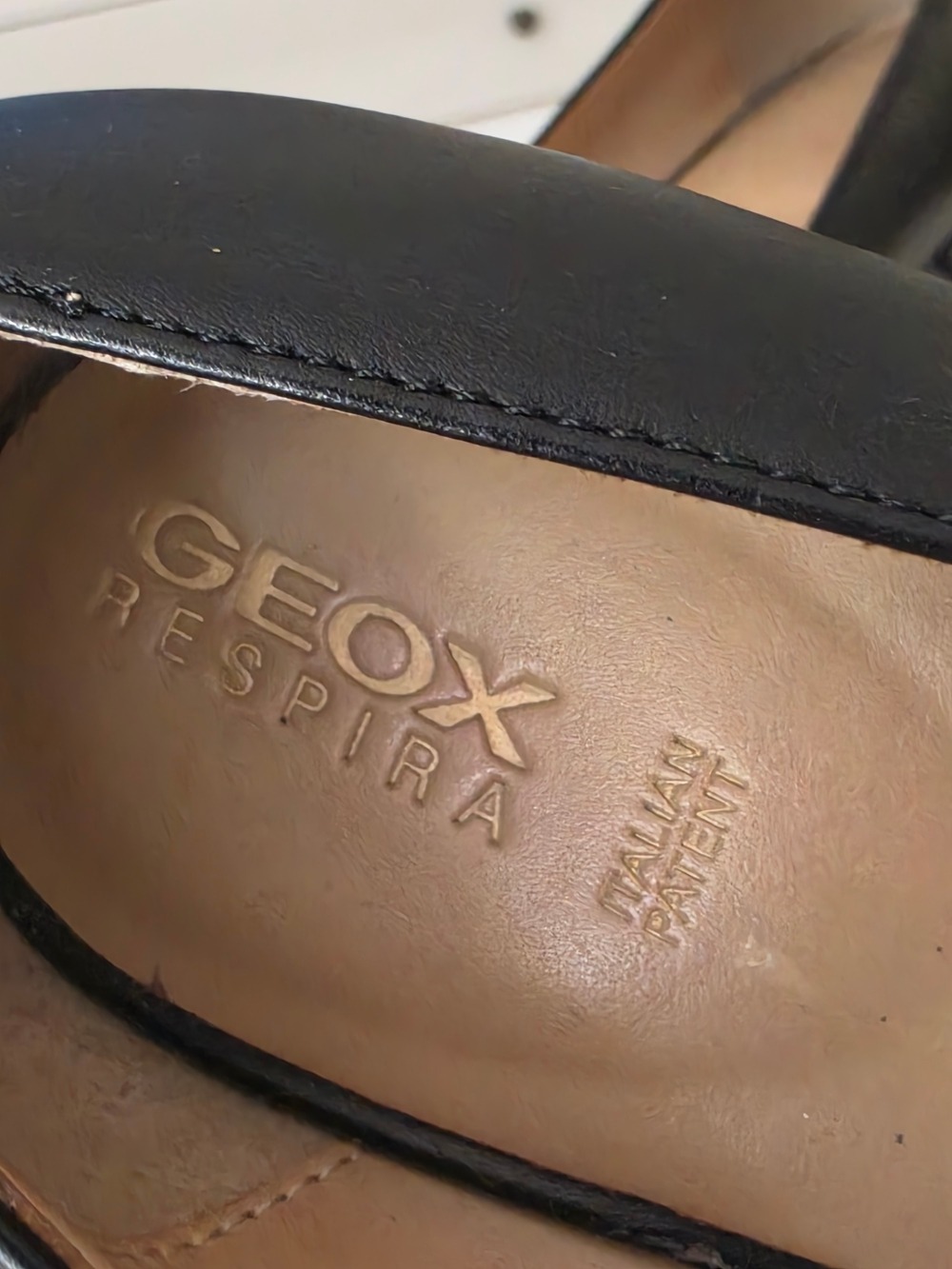 Geox Black Leather Pumps with Snakeskin Block Heel Size 41 - Picture 7 of 8